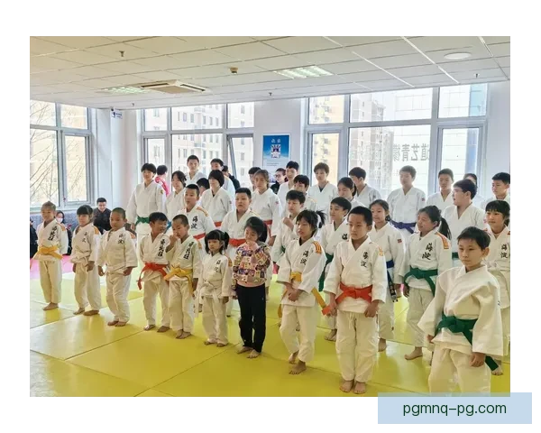 学习柔道的基本知识和技巧